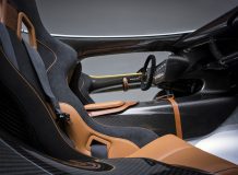 Салон Aston Martin CC100 Concept