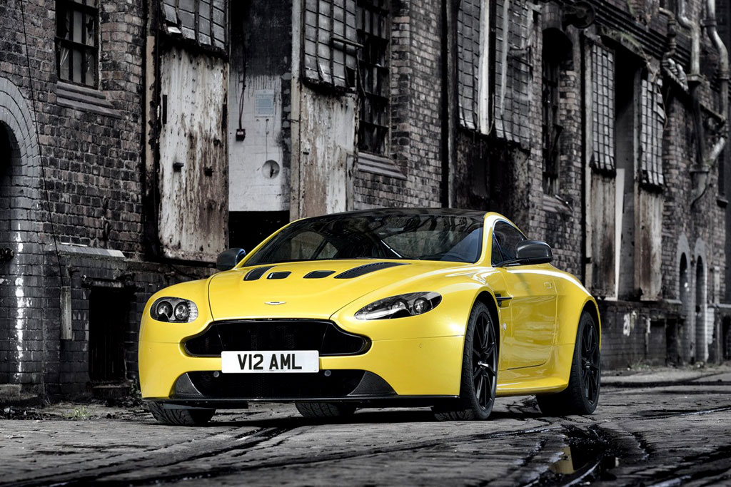Астон мартин v12 vantage