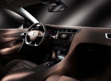Фото салона Citroen DS 5LS