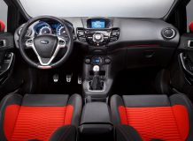 Салон Ford Fiesta ST фото