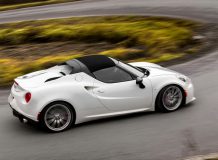 Фото Alfa Romeo 4C спайдер 2018