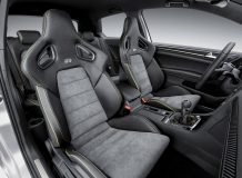 Фото салона VW Golf 7 R 400