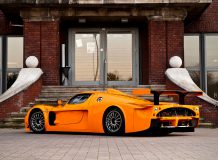 Оранжевая Maserati MC12 Corsa