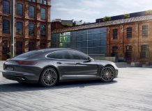 Фото Porsche Panamera в новом кузове