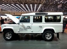 Электрический Land Rover Defender