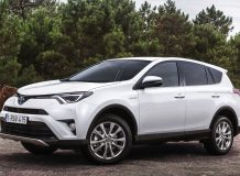 Гибридный RAV4 фото
