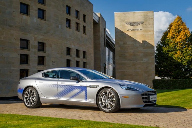 Электрический Aston Martin RapidE Электрический Aston Martin RapidE
