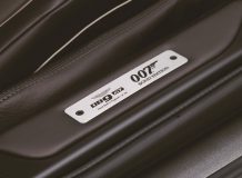 Салон Астон Мартин DB9 GT Bond