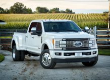 Ford F-450 Super Duty фото