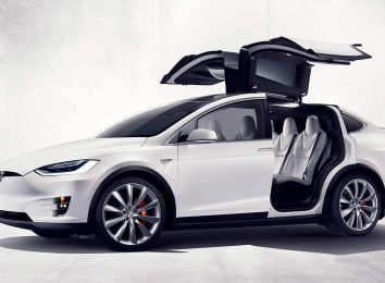 Tesla Model X 2023-2024