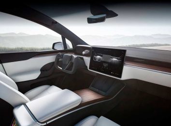 Tesla Model X 2023-2024
