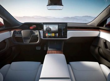 Tesla Model X 2023-2024