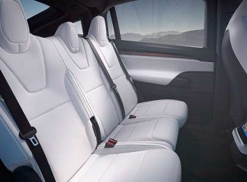 Tesla Model X 2023-2024