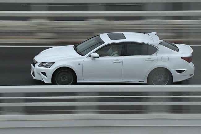 Toyota провела испытания Lexus GS с автопилотом Toyota провела испытания Lexus GS с автопилотом