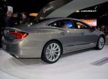 Фото нового Buick LaCrosse 2017