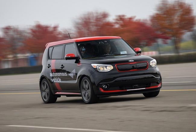 KIA Soul EV с системой автопилота KIA Soul EV с системой автопилота