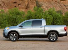 Новый Honda Ridgeline 2017 фото