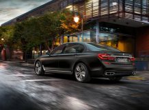 Фото БМВ М760 Li xDrive 2018