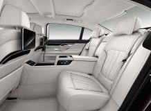 Интерьер BMW M760 Li