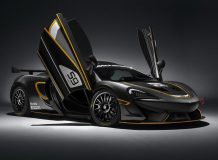 McLaren 570S GT4 фото