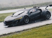 Акура NSX GT3 с карбоновым кузовом фото