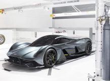 Aston Martin AM-RB 001 фото