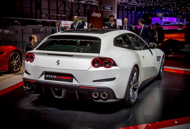 Ferrari GTC4Lusso Ferrari GTC4Lusso