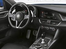 Фото салона Alfa Romeo Giulia Veloce