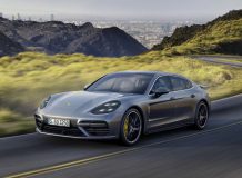 Фото Porsche Panamera Turbo Executive 2017
