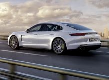 Фото нового Porsche Panamera 4 Executive