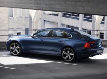 Фото нового Volvo S90 R-Design