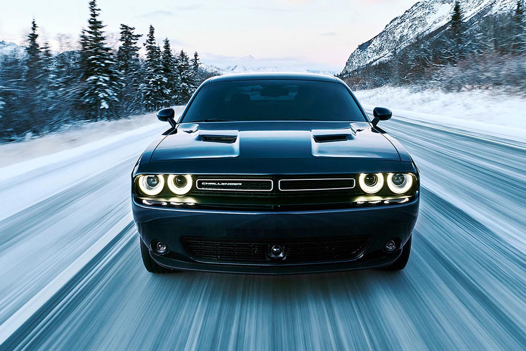 Полноприводный dodge challenger