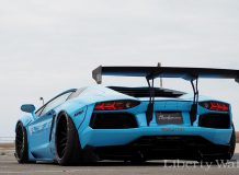 Тюнинг Lamborghini Aventador от Liberty Walk фото
