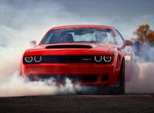 Новый Додж Челленджер SRT Демон фото