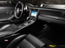 Салон 911 Турбо S Dark Knight