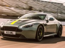 Фото Aston Martin Vantage AMR