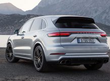 Porsche Cayenne Turbo 2021