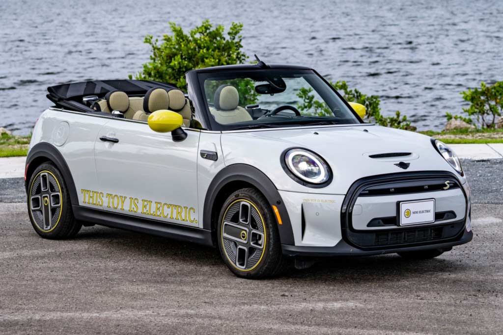 MINI Cooper SE Convertible