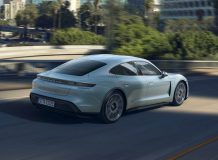 Porsche Taycan 4S