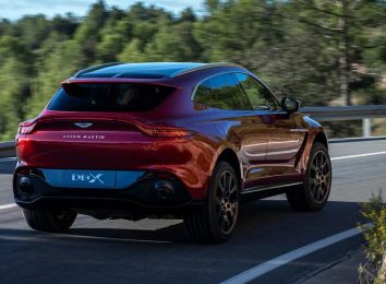 Aston Martin DBX