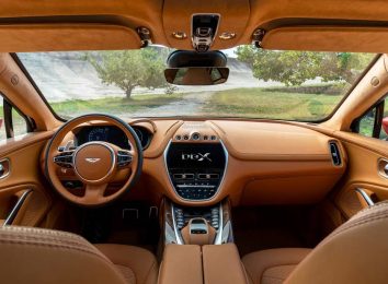 Aston Martin DBX