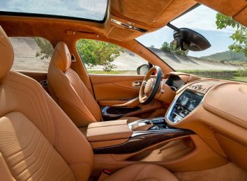 Aston Martin DBX