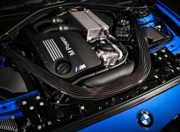 BMW M2 CS