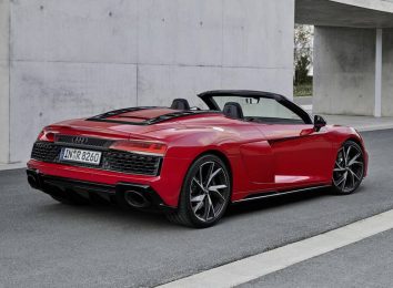 Audi R8 V10 RWD Spyder