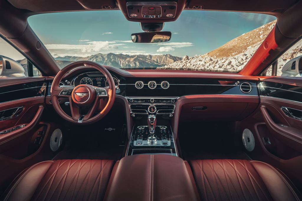 Интерьер Flying Spur