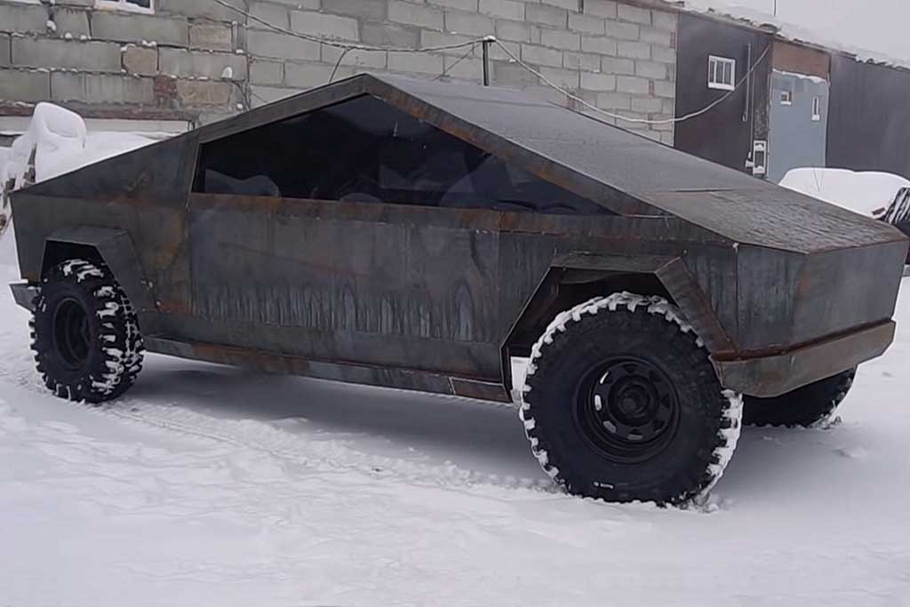 UAZ Cybertrack