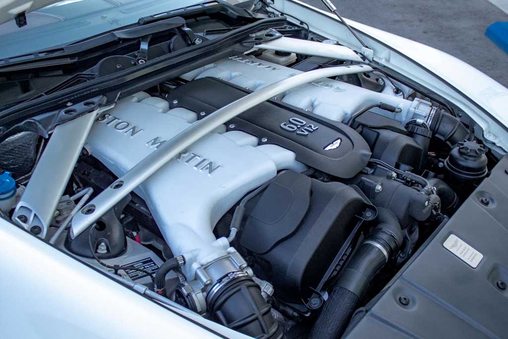 Aston Martin V12 Vantage S