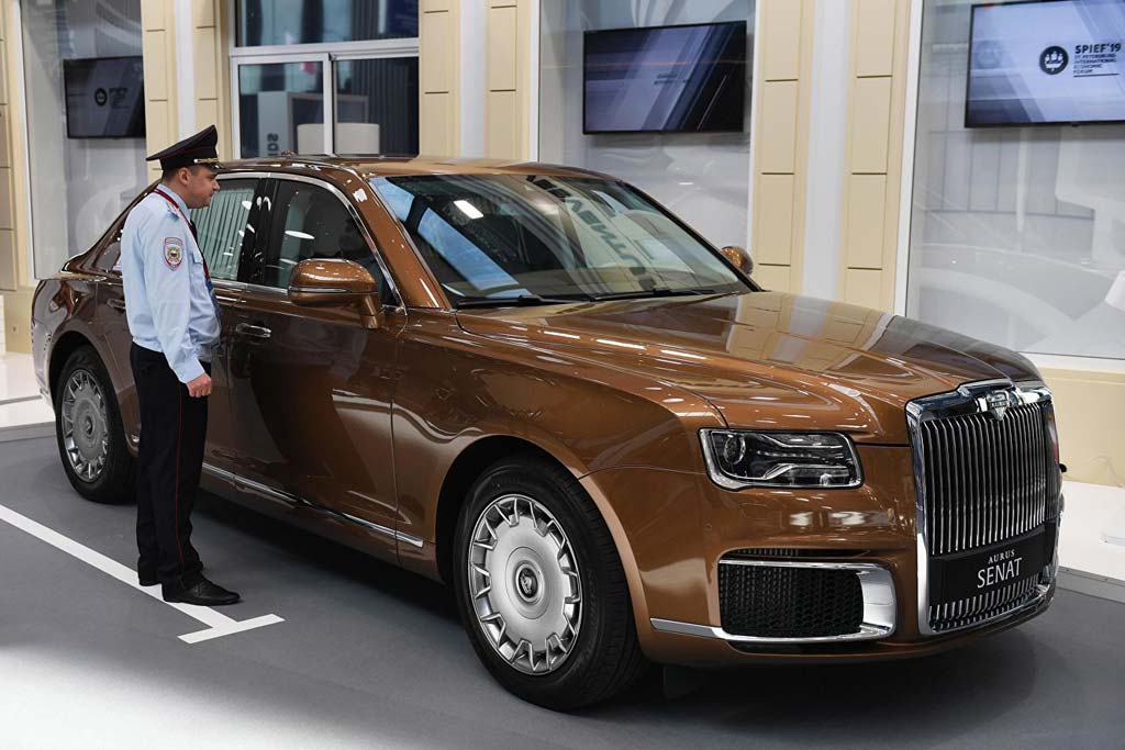 Автомобиль путина аурус фото