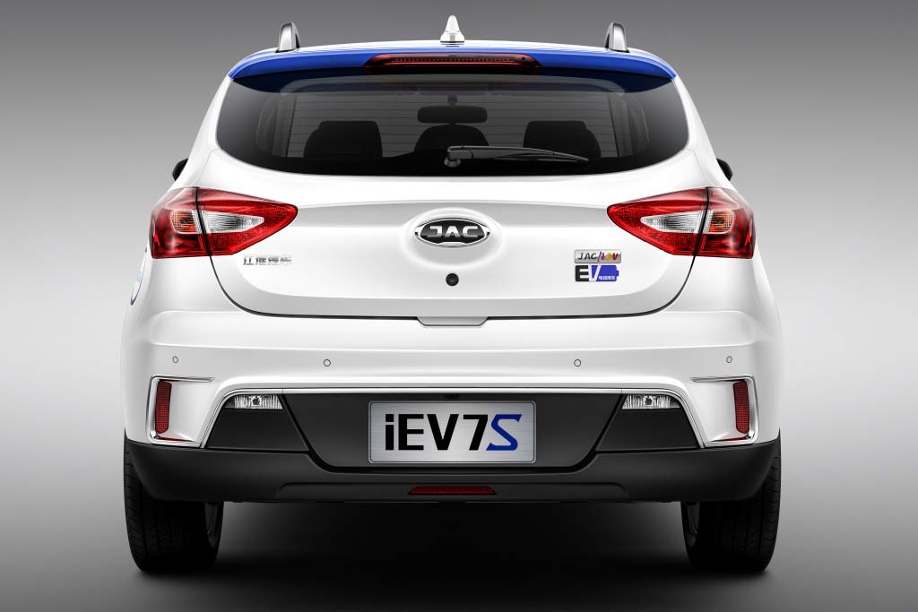 Автомобиль jac электромобиль