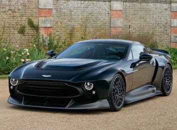 Aston Martin Victor